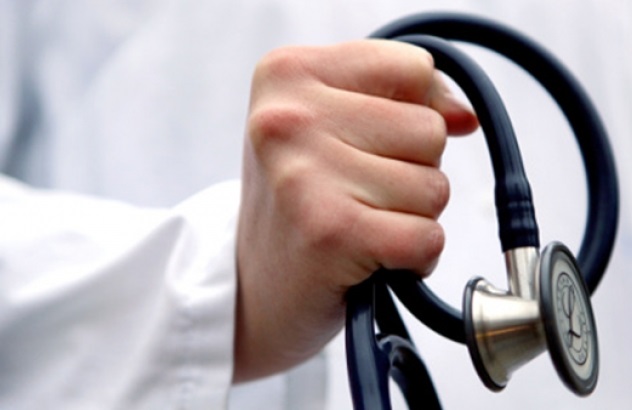 ജൂനിയർ ഡോക്​ടർമാരുടെ സമരം ശക്തം; ആശുപത്രികളുടെ പ്രവർത്തനം താളംതെറ്റി